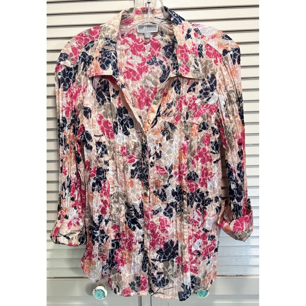 JM Collection Size 10 Navy/Pink Floral Long Tab Sleeve Button Up Pleated Seq